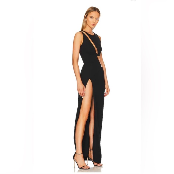 Camila Coelho Alex Maxi Dress in Black - Picture 2 of 3